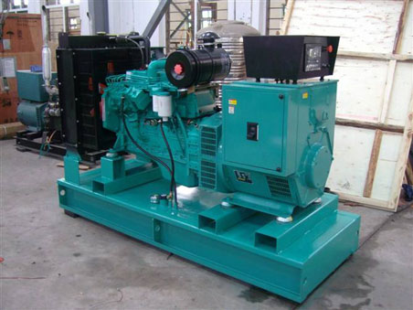 伊宁县200kw康明斯柴油发电机组图片 伊宁县200kw康明斯柴油发电机组图片